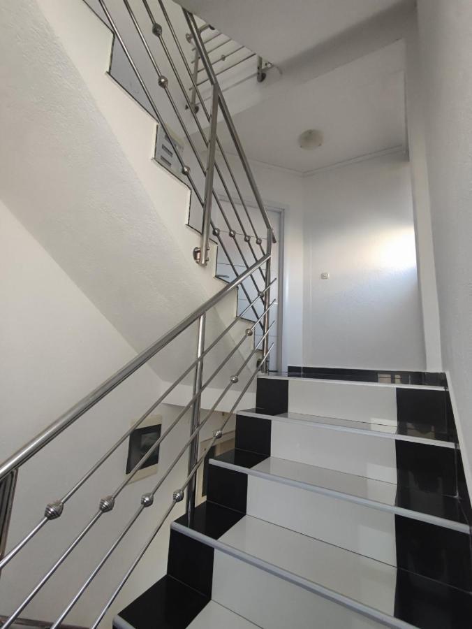 אוהריד Gogo Apartments מראה חיצוני תמונה
