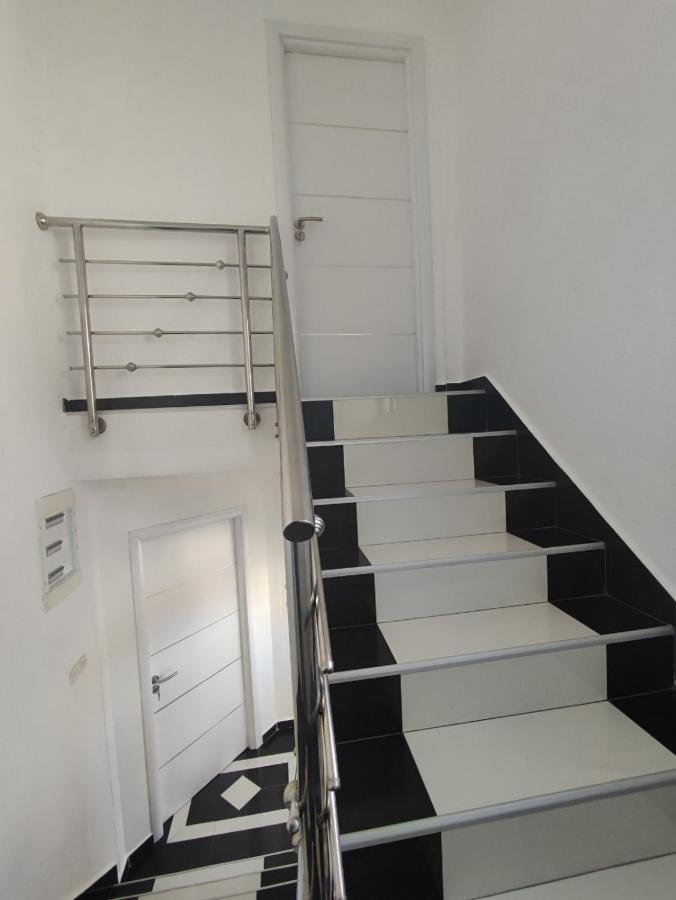 אוהריד Gogo Apartments מראה חיצוני תמונה