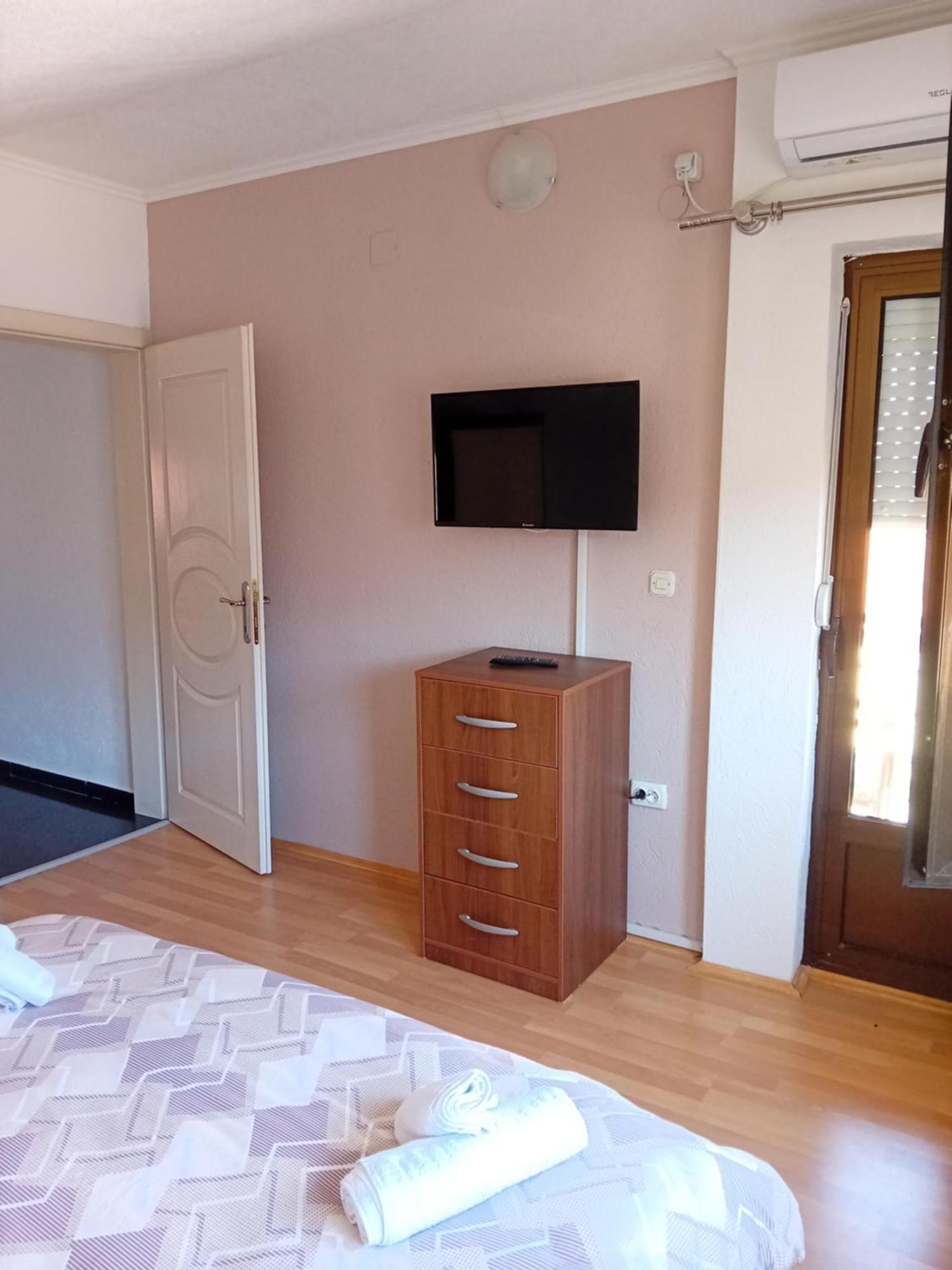 אוהריד Gogo Apartments חדר תמונה
